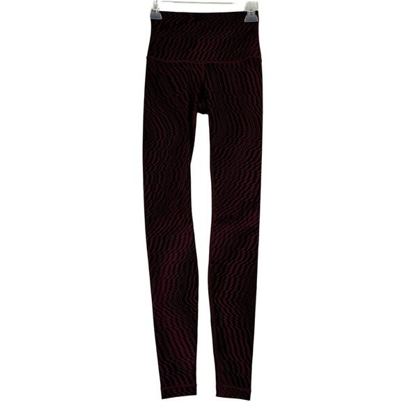 Lululemon Wunder Under High Rise Leggings Size 4 Purple Black Zig Zag Print - Picture 1 of 9
